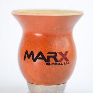 Chimarrão gourd with metal base